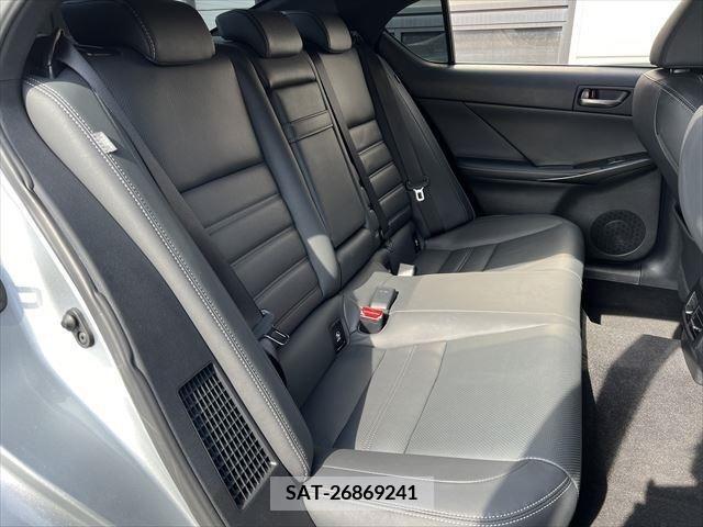 Lexus IS 2021-09 275763-14