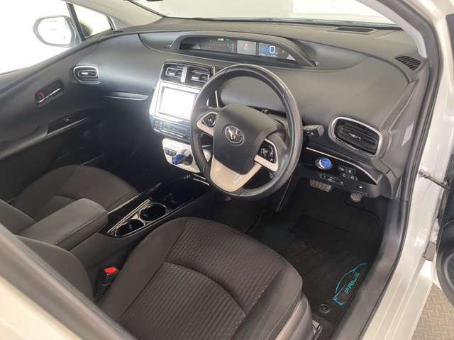 Toyota PRIUS 2018-09 28828-19