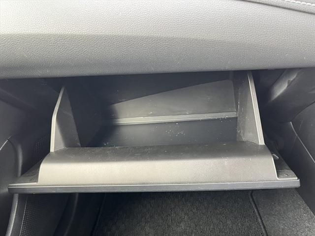 Toyota COROLLA SPORT 2019-04 194387-27