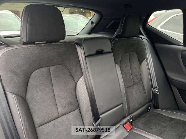 Volvo XC40 2021-03 379781-13