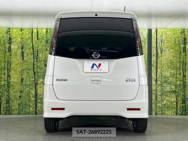 Nissan ROOX 2013-03 388491-15