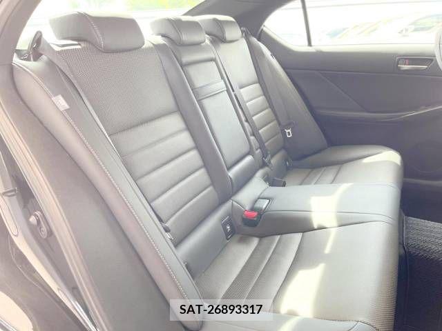Lexus IS 2021-05 275476-10