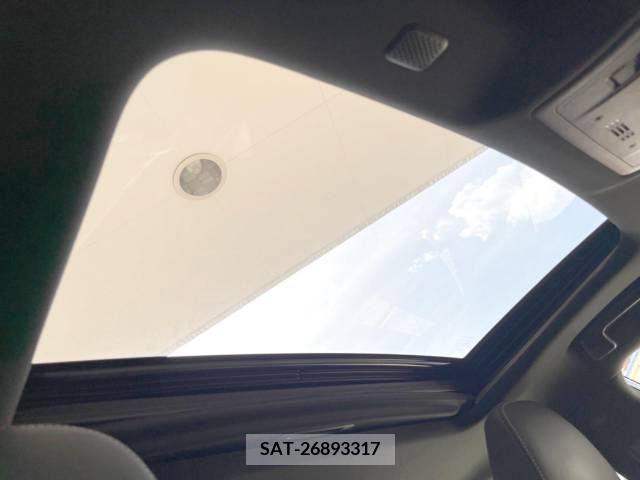 Lexus IS 2021-05 275476-5