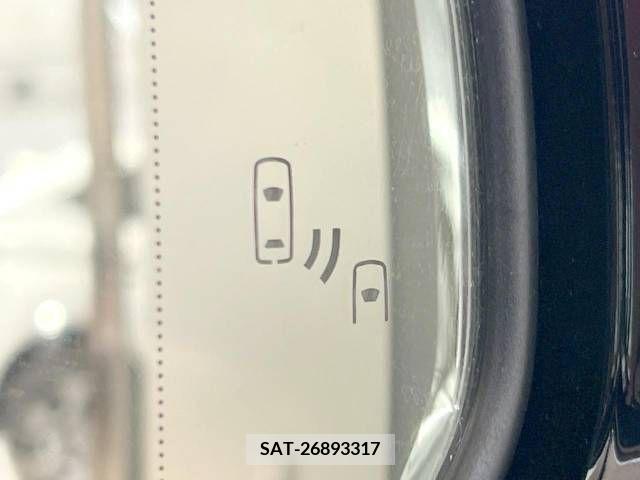 Lexus IS 2021-05 275476-3