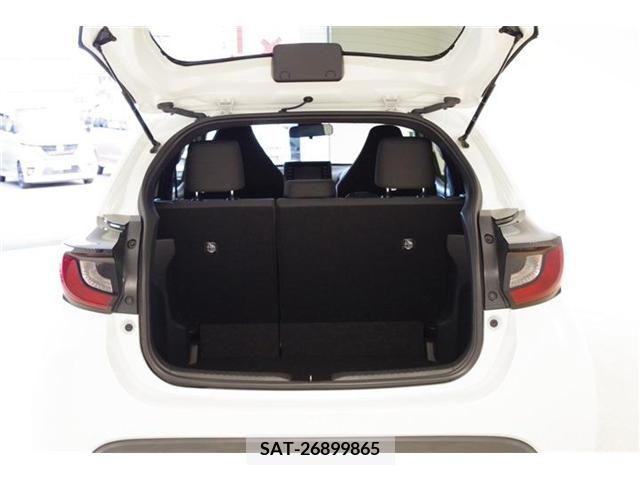 Toyota YARIS 2022-06 381290-16