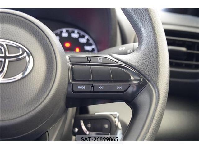 Toyota YARIS 2022-06 381290-7
