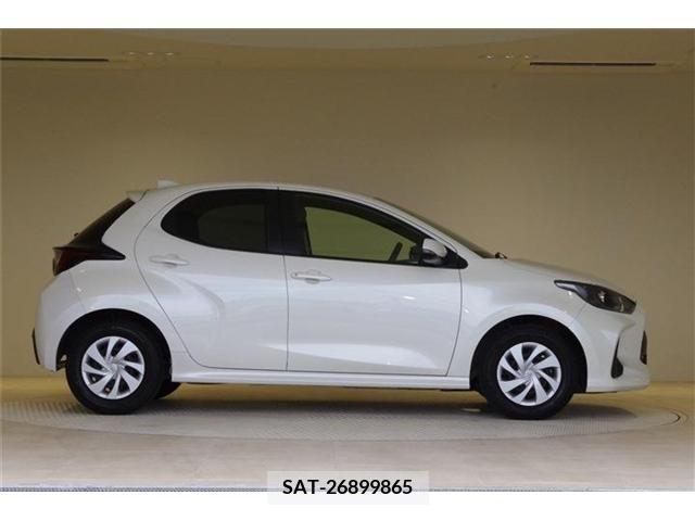 Toyota YARIS 2022-06 381290-23