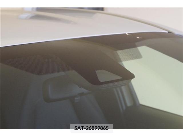 Toyota YARIS 2022-06 381290-5