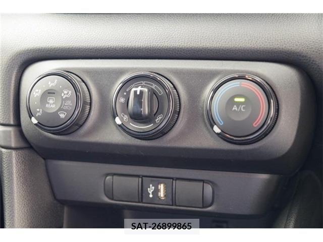 Toyota YARIS 2022-06 381290-12