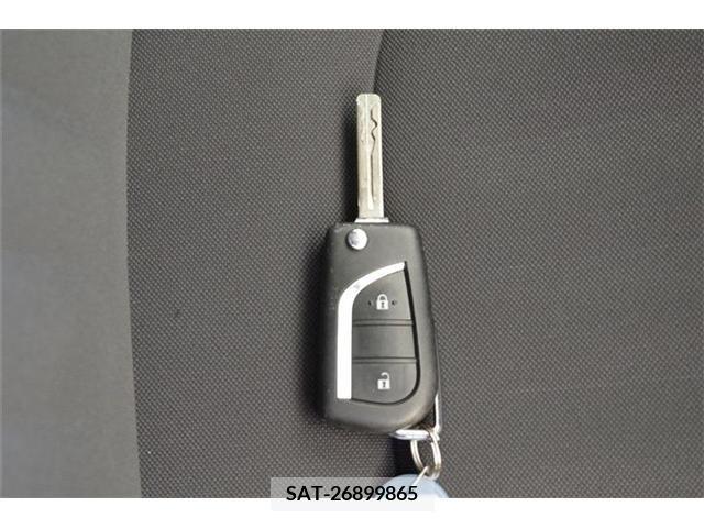 Toyota YARIS 2022-06 381290-17