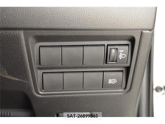 Toyota YARIS 2022-06 381290-8
