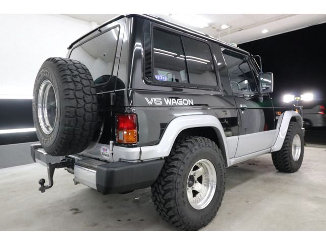 Mitsubishi PAJERO 1989-11 1447-6