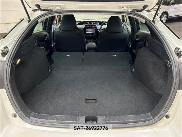 Toyota PRIUS 2019-10 377719-19