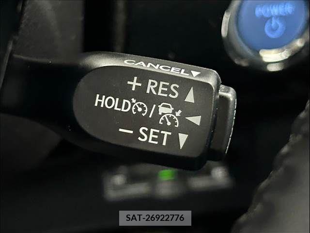 Toyota PRIUS 2019-10 377719-5