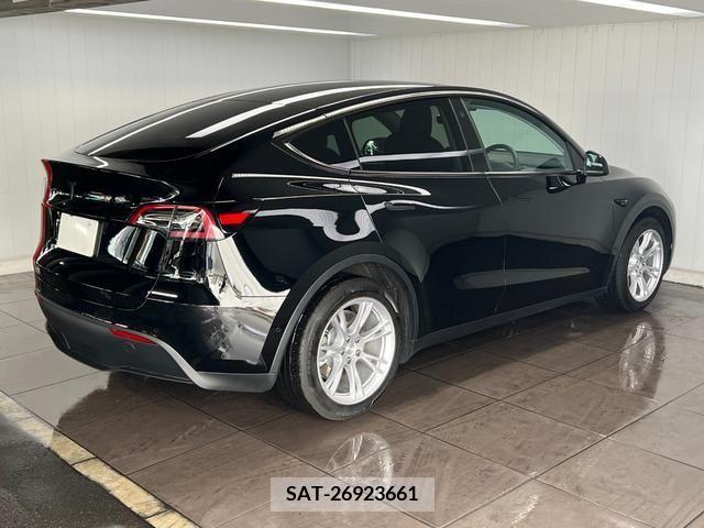 Tesla MODEL Y 2023-06 384678-2
