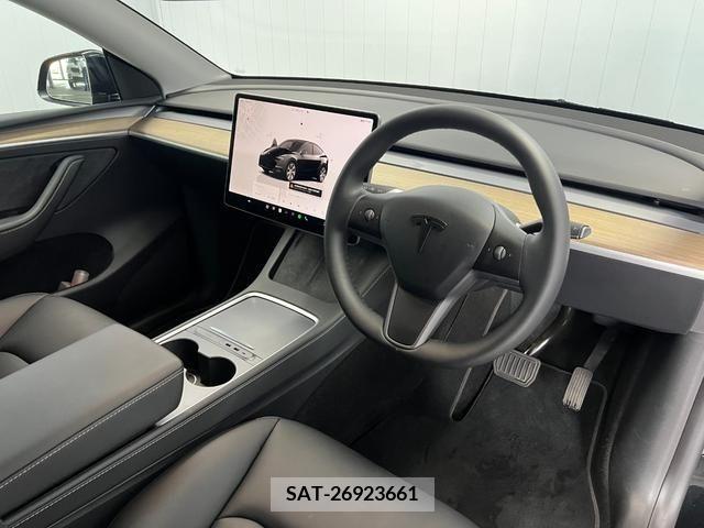 Tesla MODEL Y 2023-06 384678-1
