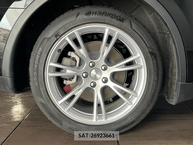 Tesla MODEL Y 2023-06 384678-16