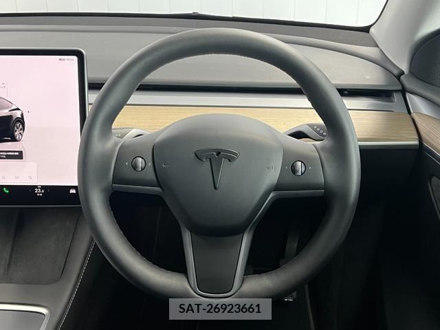 Tesla MODEL Y 2023-06 384678-9