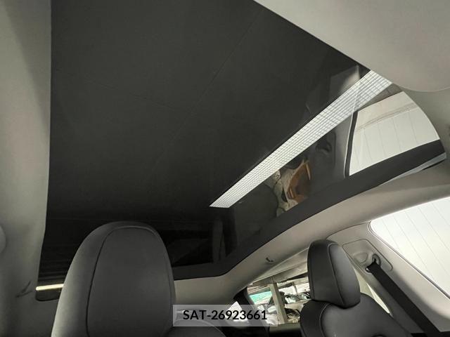 Tesla MODEL Y 2023-06 384678-7