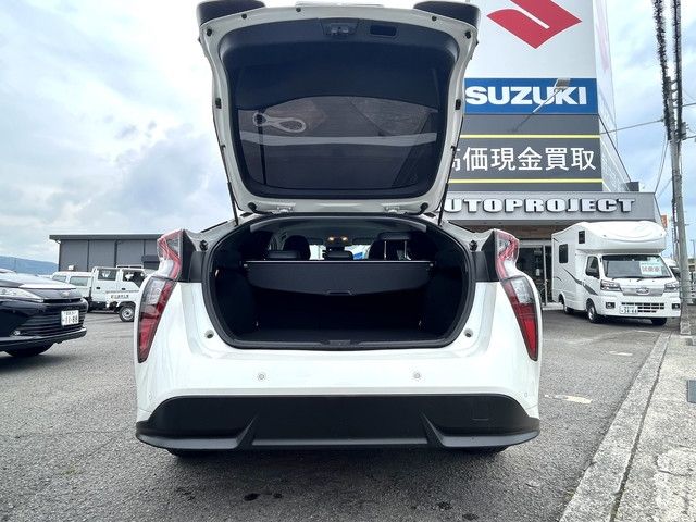 Toyota PRIUS 2018-12 2952-9