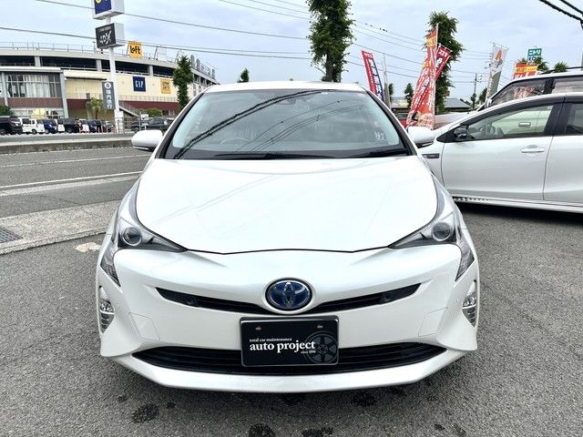 Toyota PRIUS 2018-12 2952-1