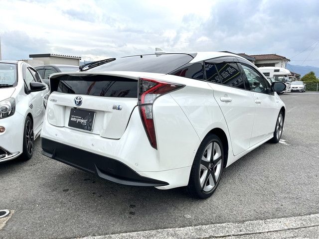 Toyota PRIUS 2018-12 2952-13