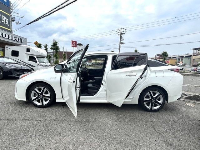 Toyota PRIUS 2018-12 2952-4