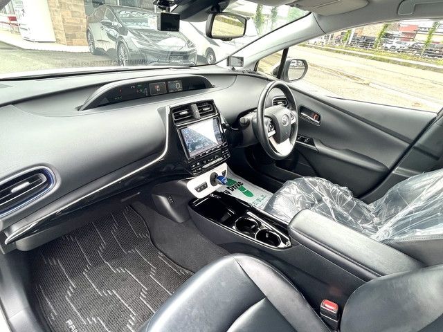 Toyota PRIUS 2018-12 2952-5