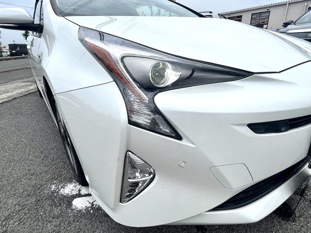 Toyota PRIUS 2018-12 2952-17
