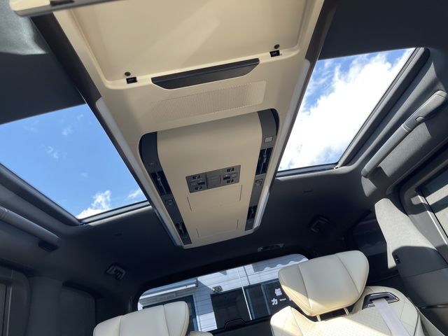 Toyota ALPHARD HYBRID 2023-07 195275-3