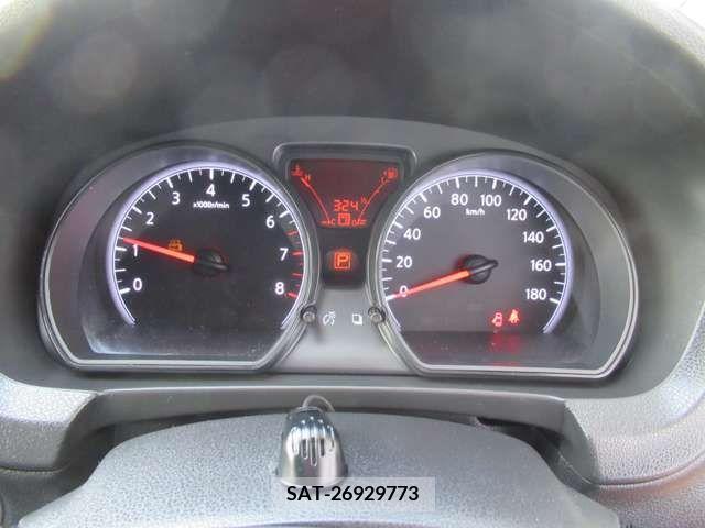 Nissan NOTE 2013-02 302294-7