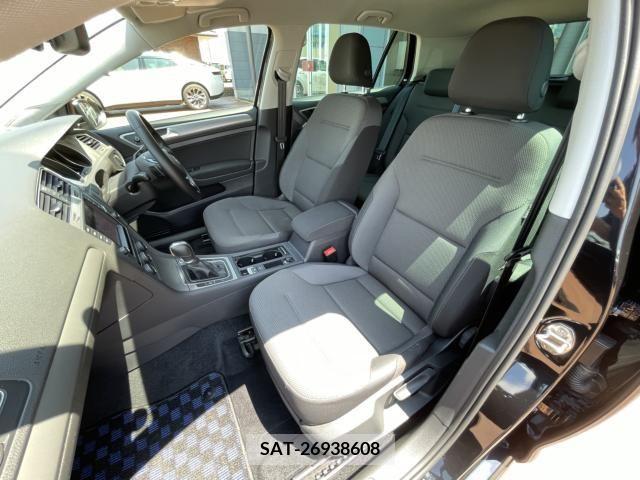 VolksWagen GOLF 2017-03 385832-12