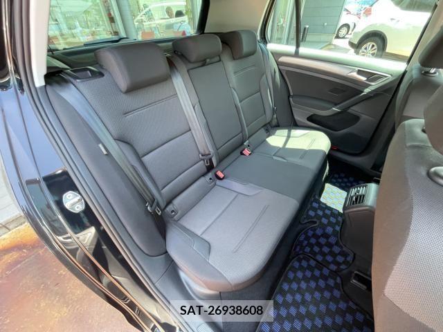 VolksWagen GOLF 2017-03 385832-15