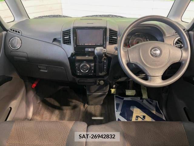 Nissan ROOX 2011-09 393771-1