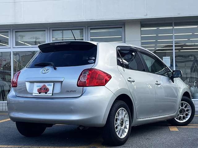 Toyota AURIS 2007-03 186736-2