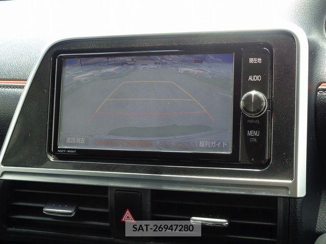 Toyota SIENTA 2017-08 335899-12
