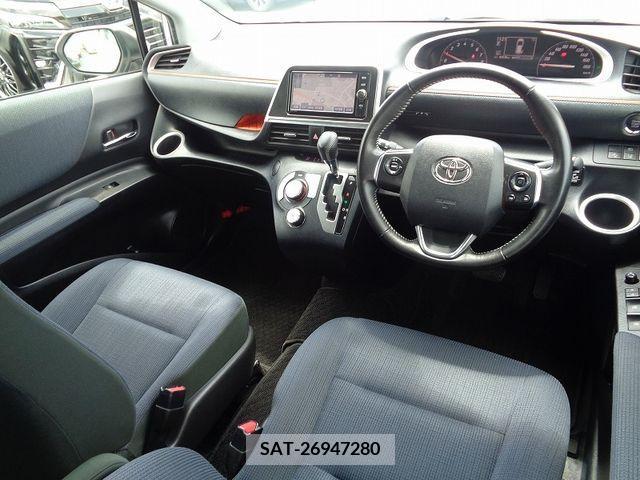 Toyota SIENTA 2017-08 335899-9