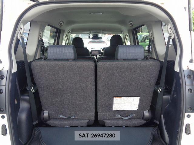 Toyota SIENTA 2017-08 335899-7
