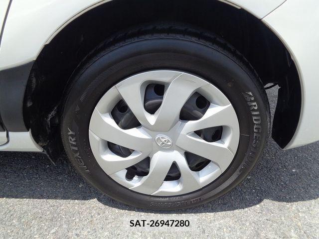 Toyota SIENTA 2017-08 335899-29