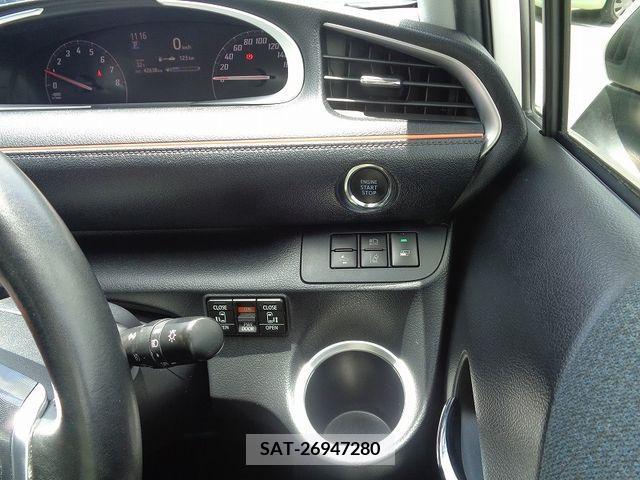 Toyota SIENTA 2017-08 335899-16