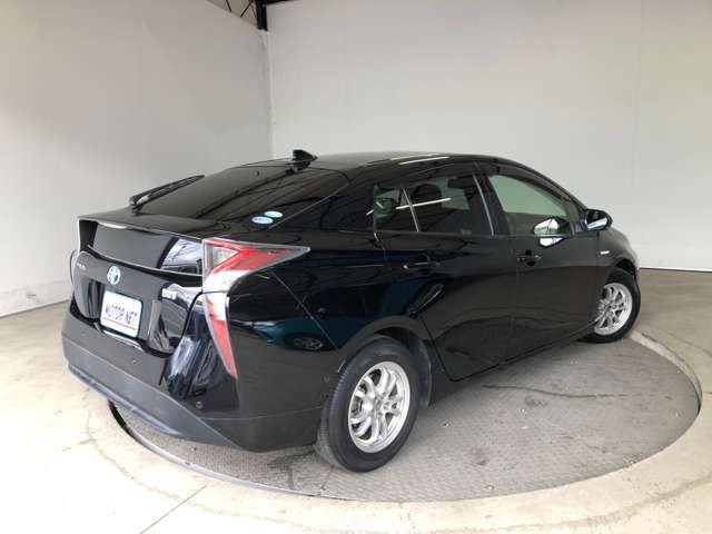 Toyota PRIUS 2016-10 194498-8