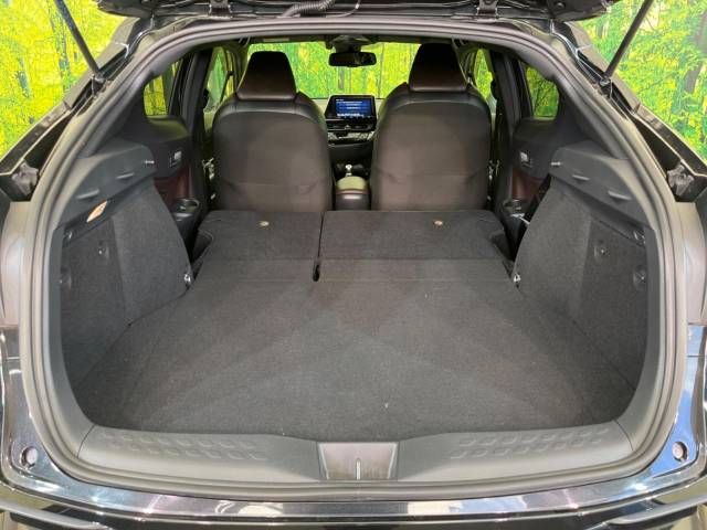 Toyota C-HR 2019-03 195783-10