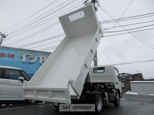 Hino DUTRO 2018-01 224986-2