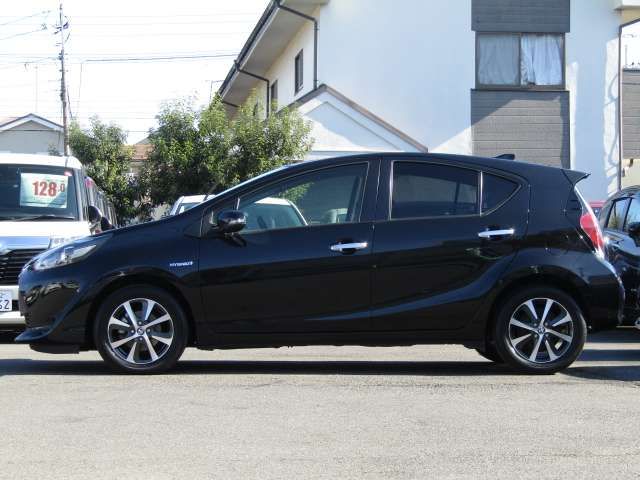 Toyota AQUA 2018-11 182422-3