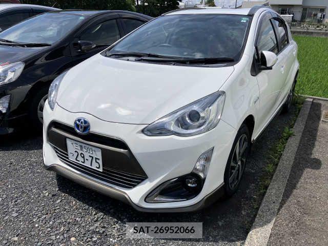 Toyota AQUA 2015-06 341030-1