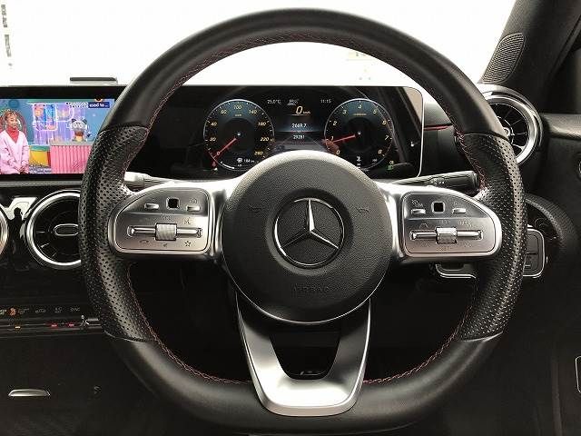 Mercedes Benz A-CLASS 2020-02 193570-14