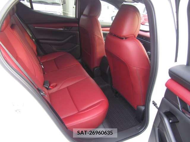 Mazda MAZDA3 2023-08 372094-10