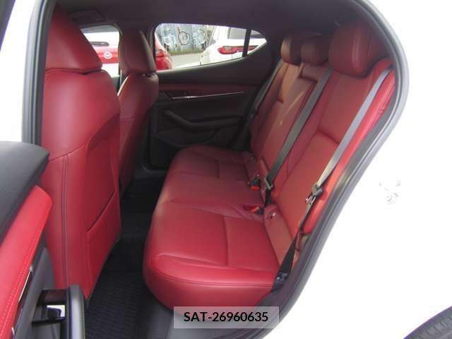 Mazda MAZDA3 2023-08 372094-8
