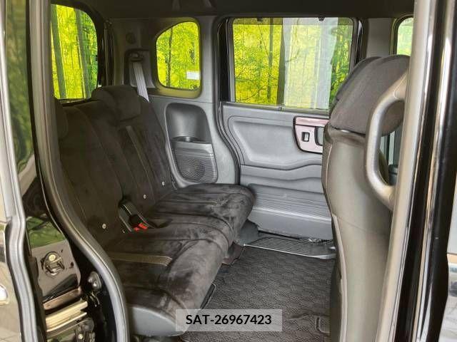 Honda N BOX CUSTOM 2018-04 379643-9