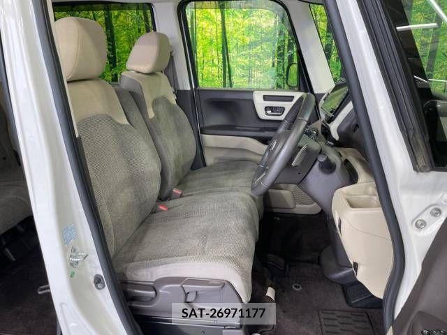 Honda N BOX 2018-03 278563-8